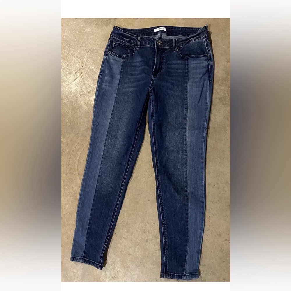 Kenzie  jeans two tone colored size  6/28